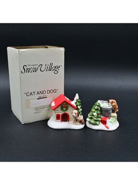 Department 56 Original Snow Village Cat and Dog Set of 2 Figurines 5131-4 W/ Box